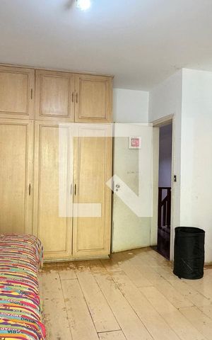 Casa de condomínio à venda com 350m², 4 quartos e 5 vagasSuíte 2