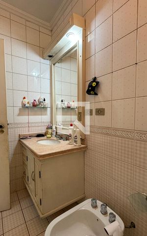 Casa de condomínio à venda com 350m², 4 quartos e 5 vagasBanheiro da Suíte 2