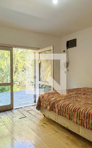 Casa de condomínio à venda com 350m², 4 quartos e 5 vagasSuíte 2
