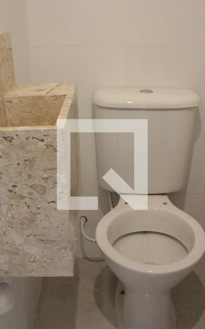 Casa de condomínio à venda com 118m², 3 quartos e 2 vagasLavabo