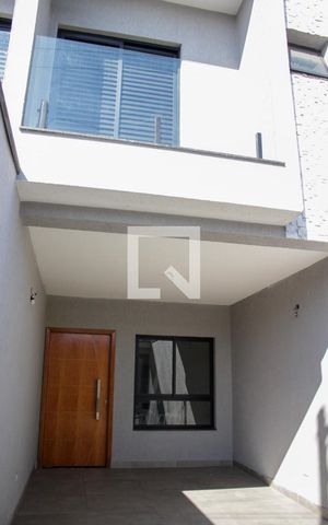 Casa de condomínio à venda com 118m², 3 quartos e 2 vagasFachada