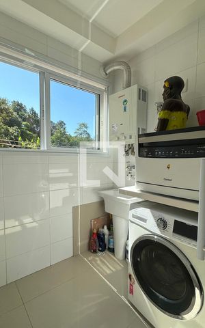 Apartamento à venda com 70m², 3 quartos e 1 vagaÁrea de Serviço