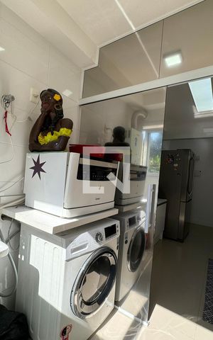 Apartamento à venda com 70m², 3 quartos e 1 vagaÁrea de Serviço