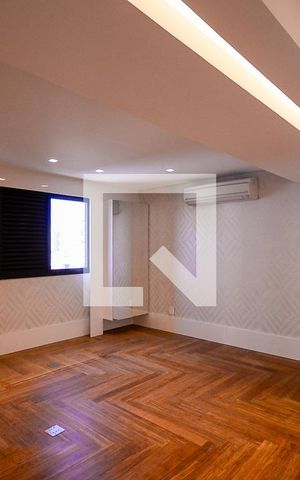 Apartamento à venda com 170m², 3 quartos e 3 vagas Apartamento à venda com 170m², 3 quartos e 3 vagasQuarto 3 - Suite