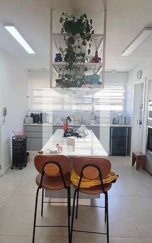 Apartamento à venda com 150m², 2 quartos e 1 vagaCozinha