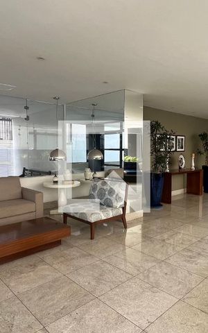 Apartamento à venda com 150m², 2 quartos e 1 vagaHall de entrada