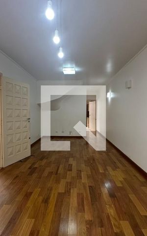Casa à venda com 100m², 3 quartos e 2 vagasSala 