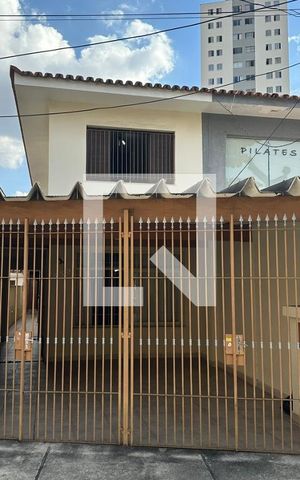Casa à venda com 100m², 3 quartos e 2 vagasFachada