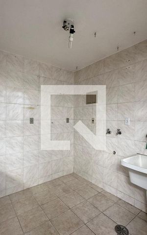 Casa à venda com 100m², 3 quartos e 2 vagasÁrea de externa - Lavanderia 