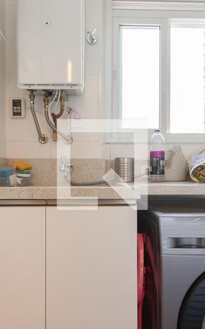 Apartamento à venda com 172m², 2 quartos e 3 vagas Apartamento à venda com 172m², 2 quartos e 3 vagasÁrea de Serviço