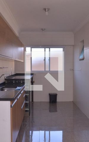 Apartamento à venda com 80m², 2 quartos e 2 vagasCozinha