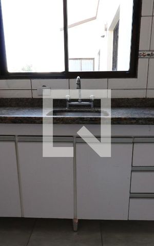 Apartamento à venda com 220m², 3 quartos e 2 vagasCozinha