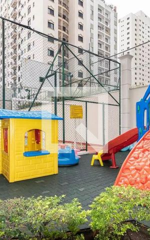 Apartamento à venda com 198m², 3 quartos e 3 vagas Apartamento à venda com 198m², 3 quartos e 3 vagasÁrea comum