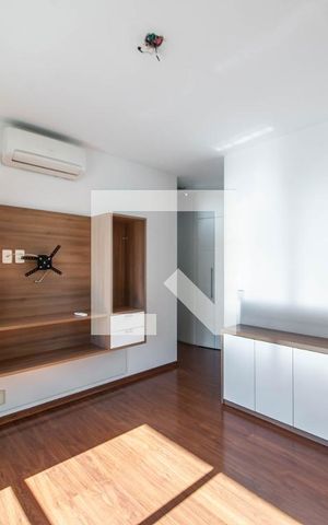 Apartamento à venda com 198m², 3 quartos e 3 vagas Apartamento à venda com 198m², 3 quartos e 3 vagasQuarto 3