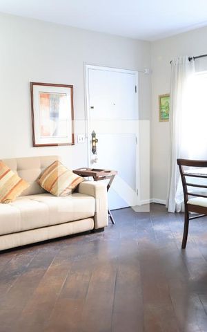 Apartamento à venda com 70m², 2 quartos e 1 vagaSala