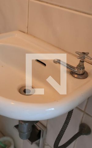 Apartamento à venda com 70m², 2 quartos e 1 vagaBanheiro de serviço