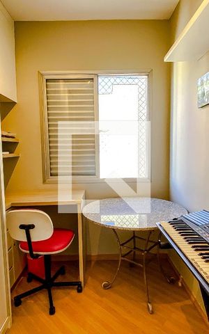 Apartamento para alugar com 77m², 3 quartos e 2 vagasQuarto 2