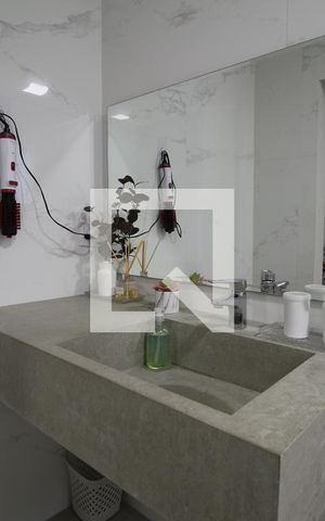 Casa à venda com 90m², 2 quartos e 3 vagasBanheiro da Suíte