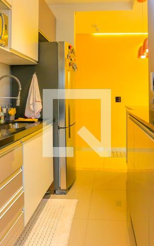 Apartamento para alugar com 65m², 2 quartos e 1 vaga Apartamento para alugar com 65m², 2 quartos e 1 vagaCozinha