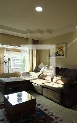 Casa à venda com 224m², 3 quartos e 4 vagasSala