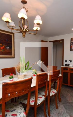 Apartamento à venda com 305m², 4 quartos e 4 vagasCopa