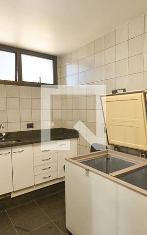 Apartamento à venda com 305m², 4 quartos e 4 vagasÁrea comum - Salao de festas/ cozinha