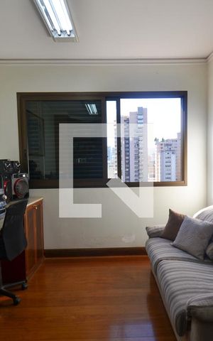 Apartamento à venda com 305m², 4 quartos e 4 vagasEscritorio/ suite