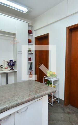 Apartamento à venda com 305m², 4 quartos e 4 vagasArea de serviço