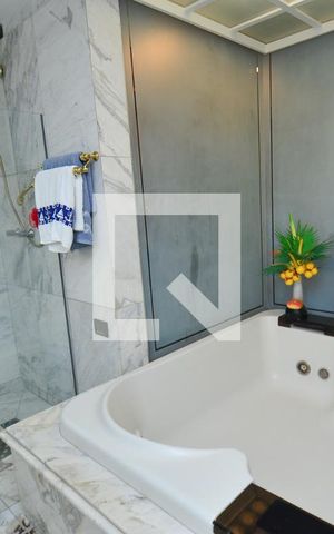 Apartamento à venda com 305m², 4 quartos e 4 vagasBanheiro suite master