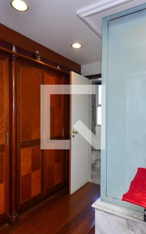 Apartamento à venda com 305m², 4 quartos e 4 vagasSuite Master/ closet