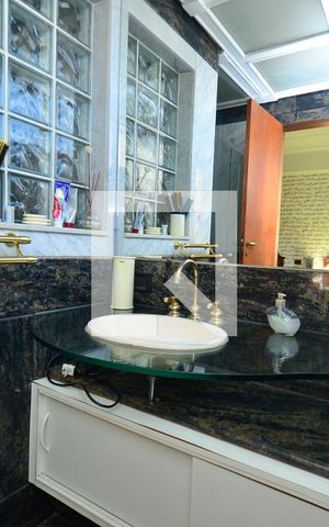 Apartamento à venda com 305m², 4 quartos e 4 vagasBanheiro suite1