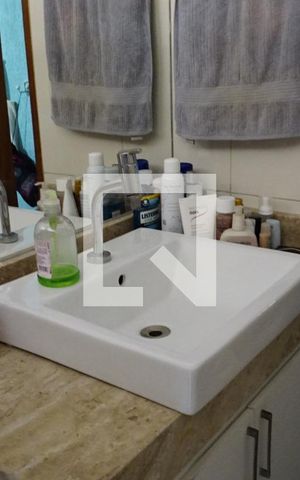 Apartamento à venda com 55m², 2 quartos e 1 vagaBanheiro Social