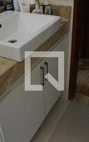 Apartamento à venda com 55m², 2 quartos e 1 vagaBanheiro Social