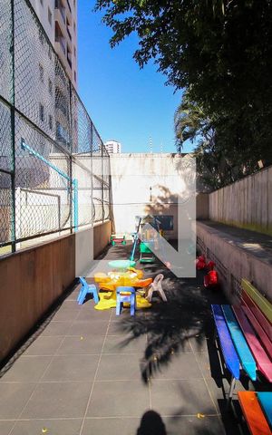 Apartamento à venda com 57m², 2 quartos e 2 vagas Apartamento à venda com 57m², 2 quartos e 2 vagasÁrea comum - Playground