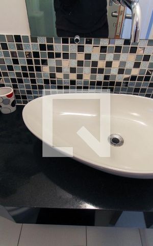 Apartamento à venda com 57m², 2 quartos e 2 vagas Apartamento à venda com 57m², 2 quartos e 2 vagasBanheiro