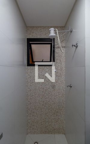 Apartamento à venda com 42m², 2 quartos e sem vagaBanheiro 