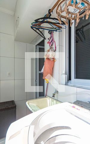 Casa de condomínio à venda com 140m², 2 quartos e 2 vagas Casa de condomínio à venda com 140m², 2 quartos e 2 vagasÁrea de Serviço