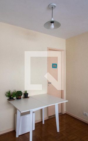 Apartamento para alugar com 85m², 4 quartos e 1 vaga Apartamento para alugar com 85m², 4 quartos e 1 vagaSala