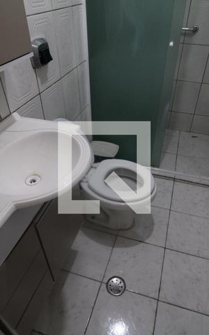 Casa para alugar com 70m², 2 quartos e 1 vagaBanheiro