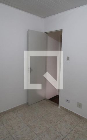 Casa para alugar com 70m², 2 quartos e 1 vagaQuarto 1