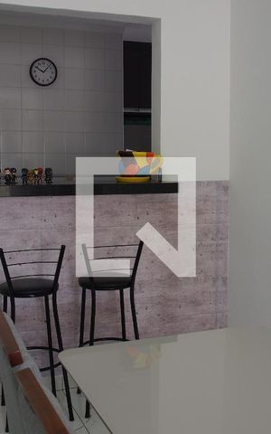 Apartamento à venda com 77m², 2 quartos e 1 vagaSala