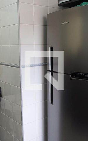 Apartamento à venda com 77m², 2 quartos e 1 vagaCozinha e Área de Serviço