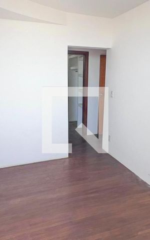 Casa de condomínio à venda com 288m², 4 quartos e 4 vagas Casa de condomínio à venda com 288m², 4 quartos e 4 vagasSuíte