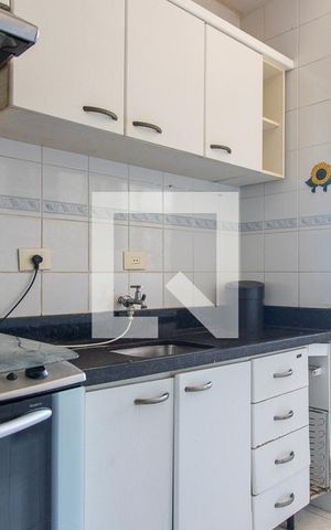 Apartamento para alugar com 60m², 2 quartos e 1 vaga Apartamento para alugar com 60m², 2 quartos e 1 vagaCozinha - Armários