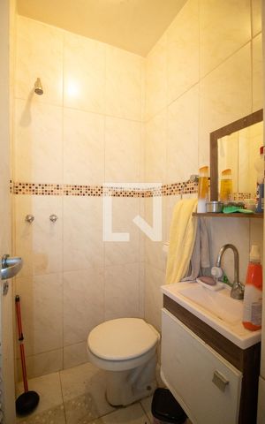 Apartamento à venda com 350m², 5 quartos e 3 vagas Apartamento à venda com 350m², 5 quartos e 3 vagasBanheiro da Área de serviço