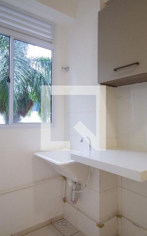 Apartamento à venda com 44m², 2 quartos e 1 vaga Apartamento à venda com 44m², 2 quartos e 1 vagaCozinha e Área de Serviço