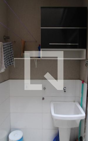 Casa de condomínio para alugar com 60m², 2 quartos e 1 vagaÁrea de Serviço