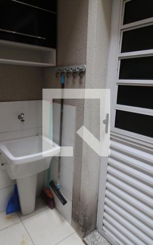 Casa de condomínio para alugar com 60m², 2 quartos e 1 vagaÁrea de Serviço