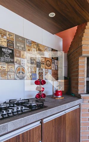 Casa de condomínio para alugar com 325m², 4 quartos e 4 vagas Casa de condomínio para alugar com 325m², 4 quartos e 4 vagasÁrea Gourmet
