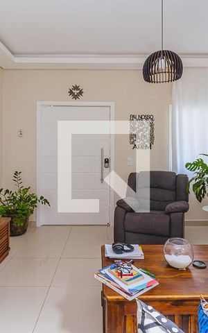 Casa de condomínio para alugar com 325m², 4 quartos e 4 vagas Casa de condomínio para alugar com 325m², 4 quartos e 4 vagasSala